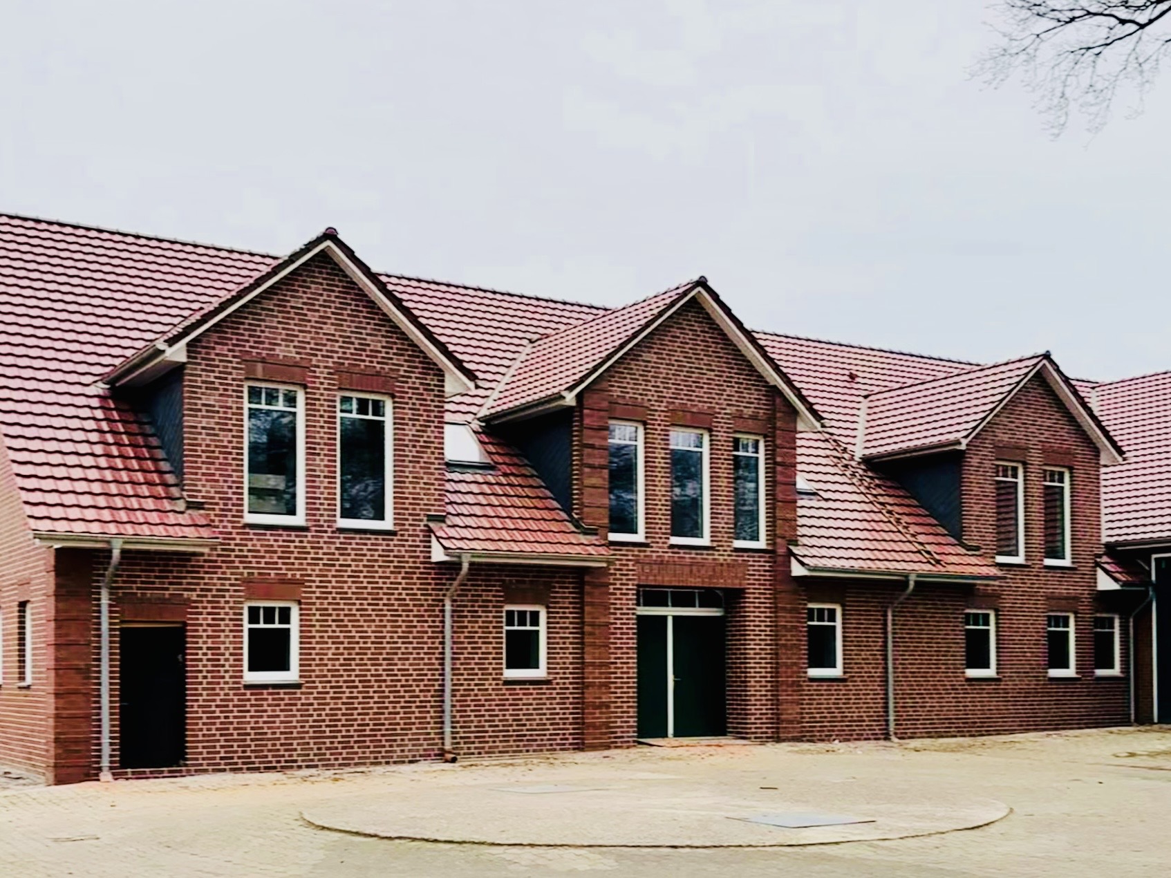 Außenansicht Mehrfamilienhaus in Elmeloh